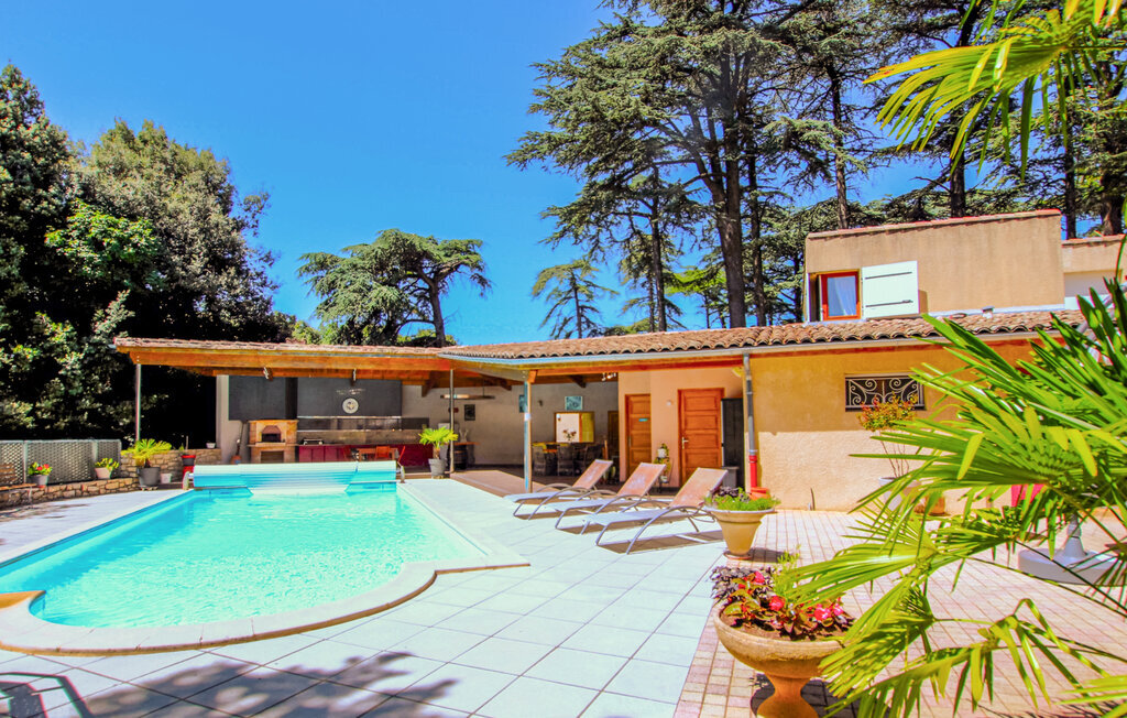 Bastide provençale 12 pers., piscine chauffée et jacuzzi - Photo 12