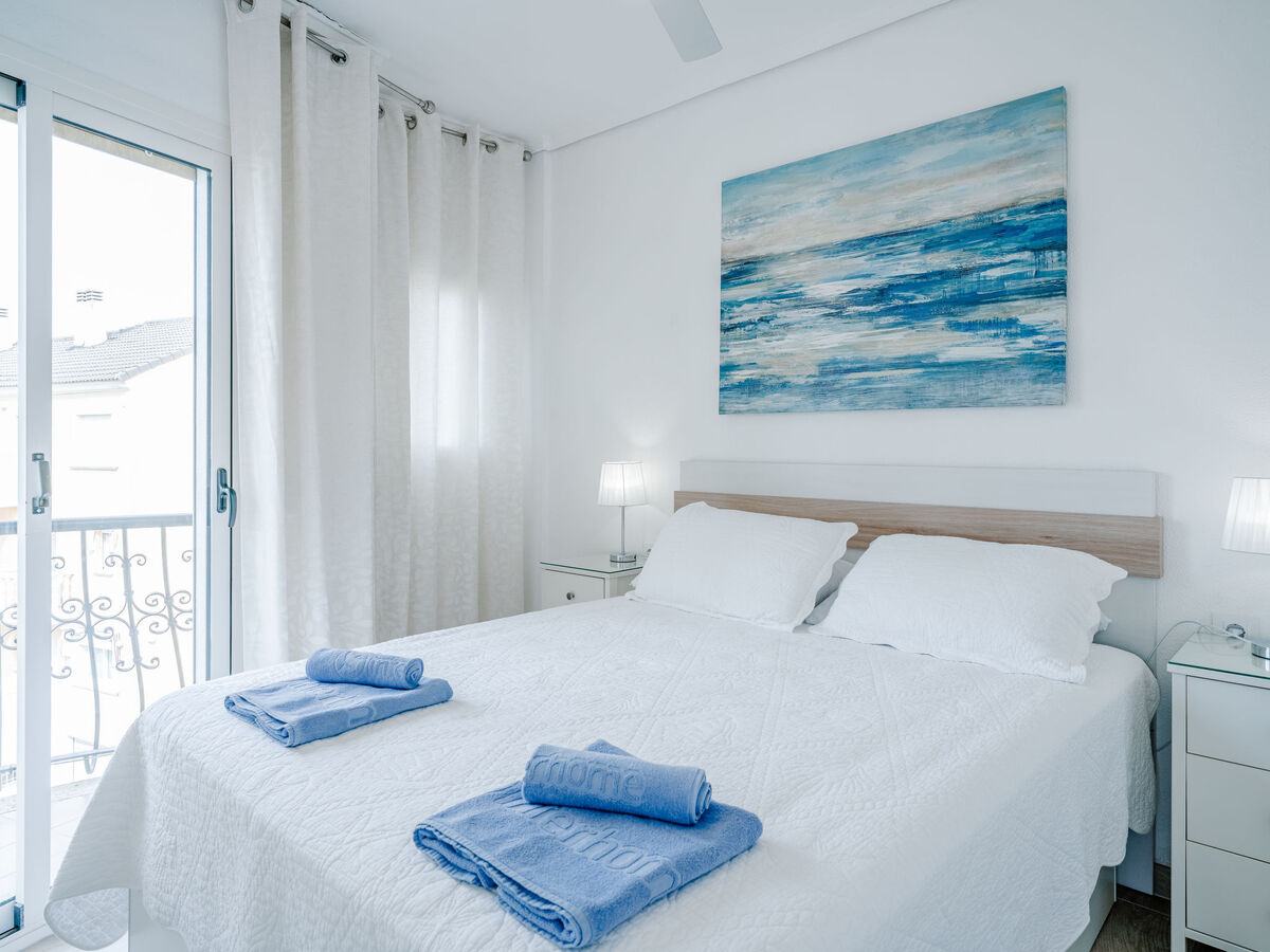 Essence, petit appartement 2 pièces à 280 m de la plage - Photo 5