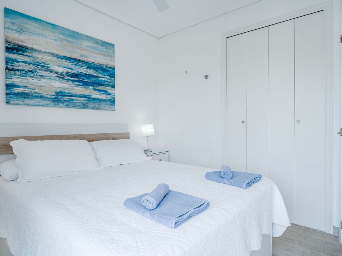 Essence, petit appartement 2 pièces à 280 m de la plage - Photo 17