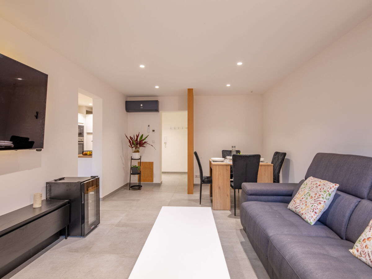 Appartement rénové à Sainte-Maxime, 500 m de la plage - Photo 1