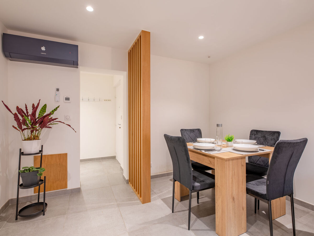 Appartement rénové à Sainte-Maxime, 500 m de la plage - Photo 2