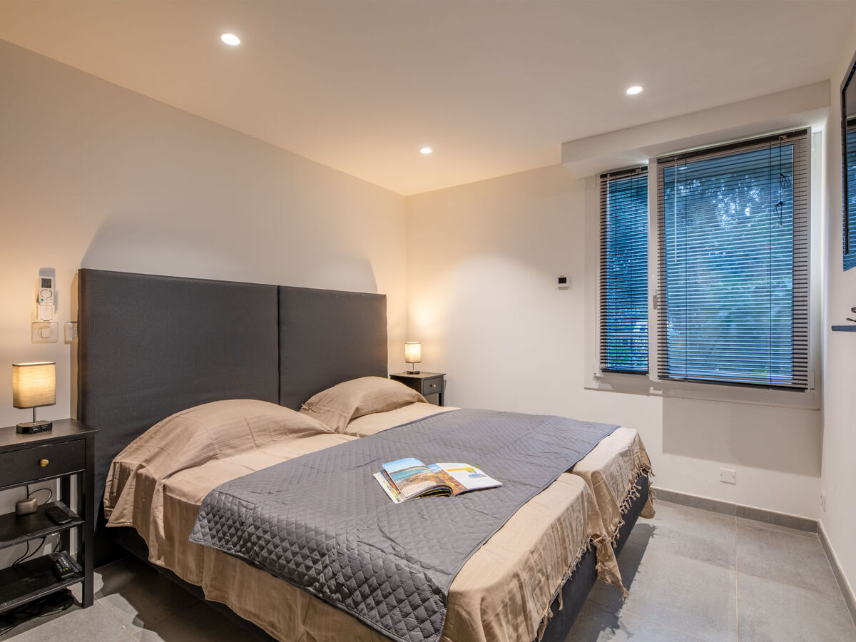 Appartement rénové à Sainte-Maxime, 500 m de la plage - Photo 4