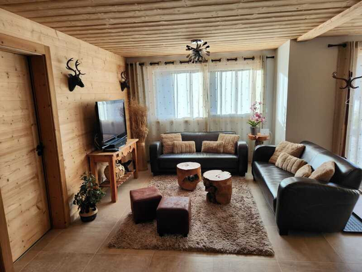 Chalet Dufour : 2 chambres, 60 m² à 600 m du village - Photo 2