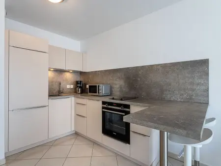 Appartement Côté Port à Hyères, 2.5 km de la mer : photo 2