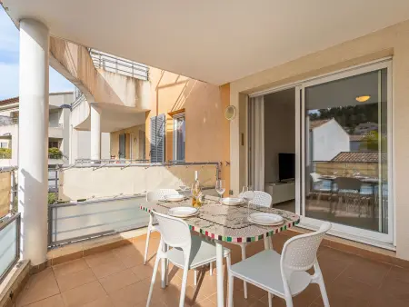 Appartement Côté Port à Hyères, 2.5 km de la mer : photo 3