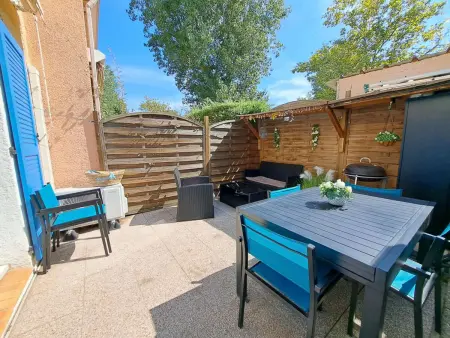 Location appartement à Marseillan Plage, Maison mitoyenne climatisée 7 pers. avec piscine et parking à Marseillan-Plage