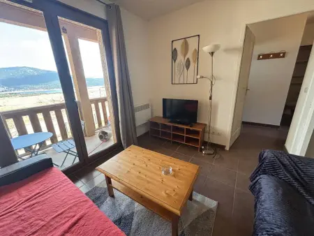 Appartement 3 pièces aux Angles, balcon vue lac : photo 2