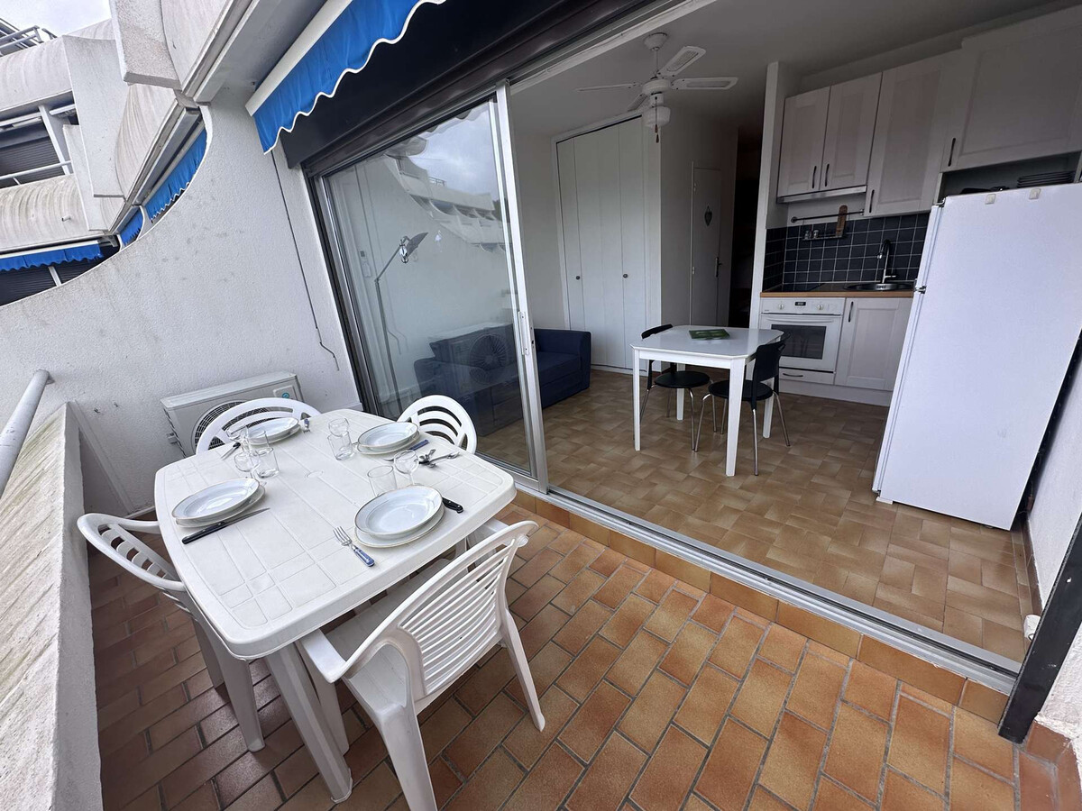 Studio 2 cabines climatisé bord de plage - Le Grau-du-Roi - Photo 3