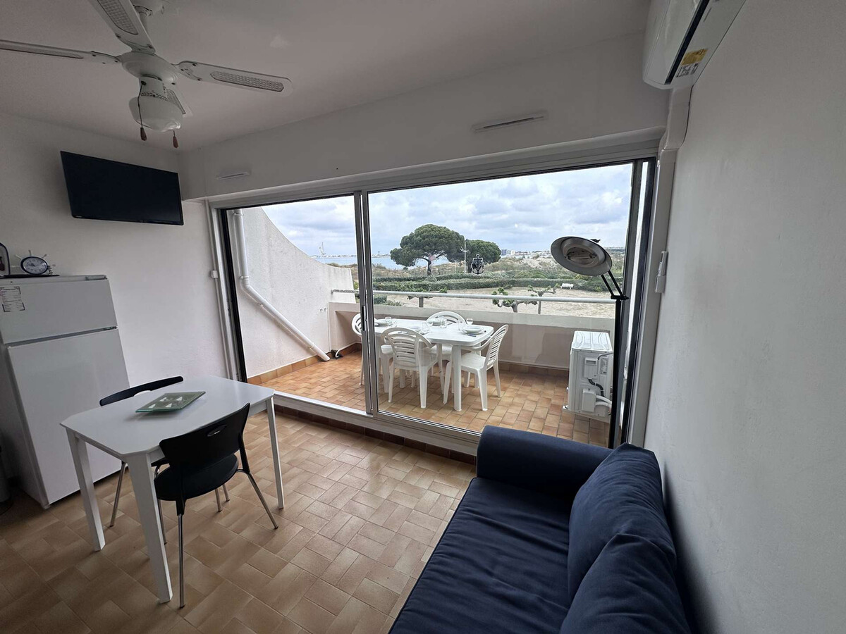 Studio 2 cabines climatisé bord de plage - Le Grau-du-Roi - Photo 8
