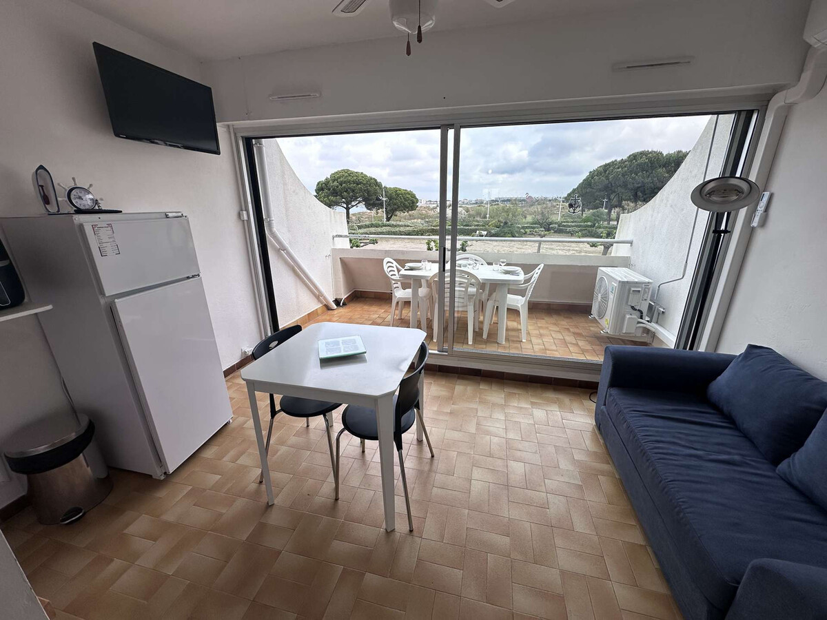 Studio 2 cabines climatisé bord de plage - Le Grau-du-Roi - Photo 12