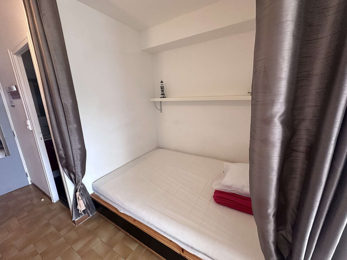 Studio 2 cabines climatisé bord de plage - Le Grau-du-Roi - Photo 17