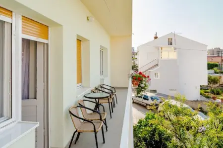 Location appartement à Split, Apartment Marko (ST) - Three Bedroom Apartment with Balcony and Garden View