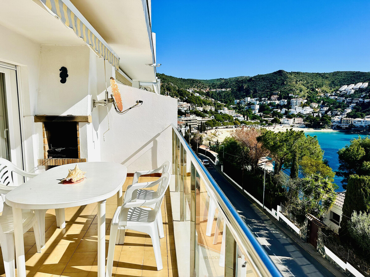 Appartement 2 personnes, terrasse barbecue à 90 m de la mer - Photo 2