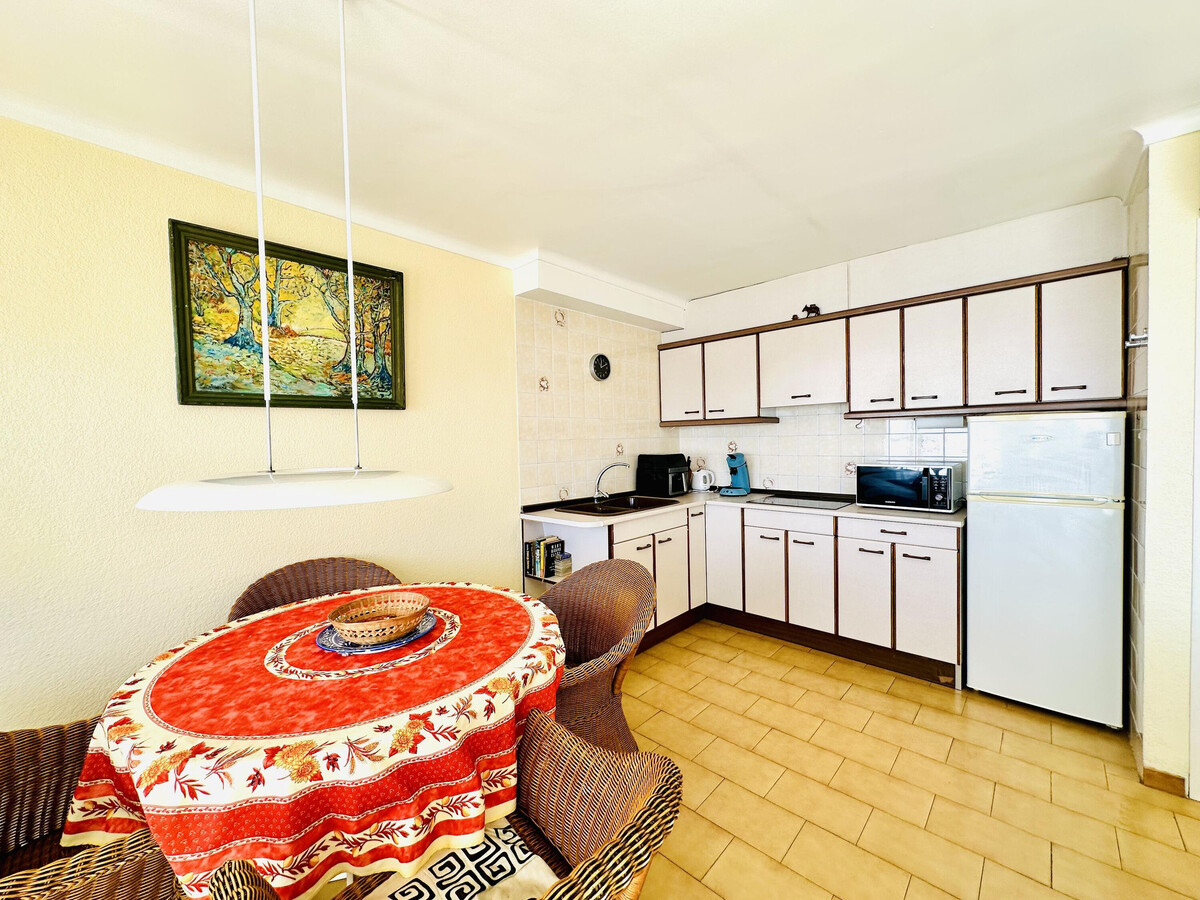 Appartement 2 personnes, terrasse barbecue à 90 m de la mer - Photo 10