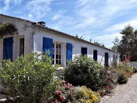 Charmante maison XIXe à Saint-Georges d'Oléron, équipements modernes, 6 couchages - Photo 11