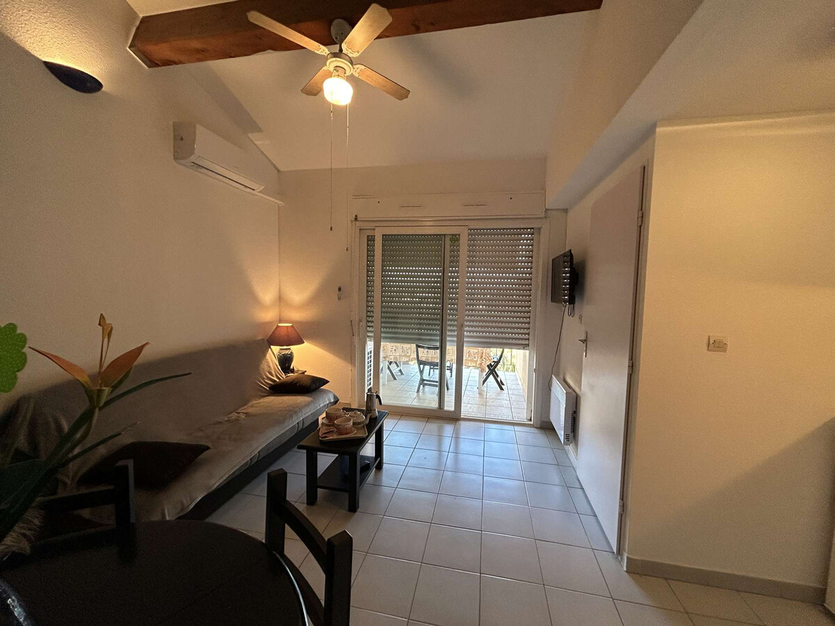 Appt 2 pièces climatisé avec vue lac et piscine - Photo 11