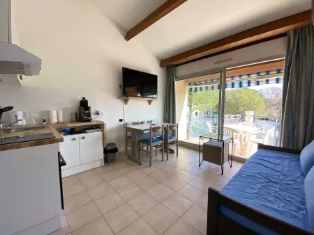 Appartement duplex 2 pièces, piscine chauffée à Balaruc-les-Bains : photo 2