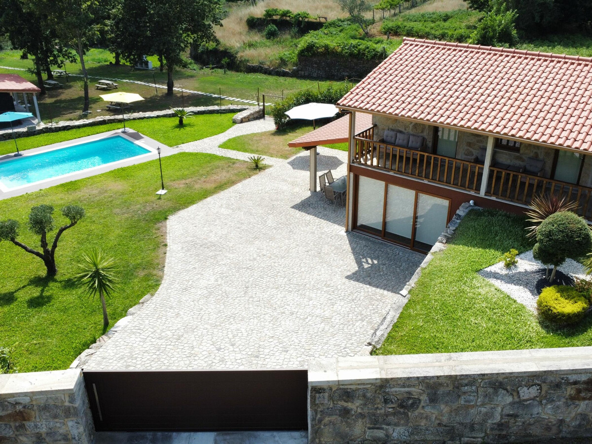 Casa do Negrinho : gîte en pierre avec piscine à Monção - Photo 2
