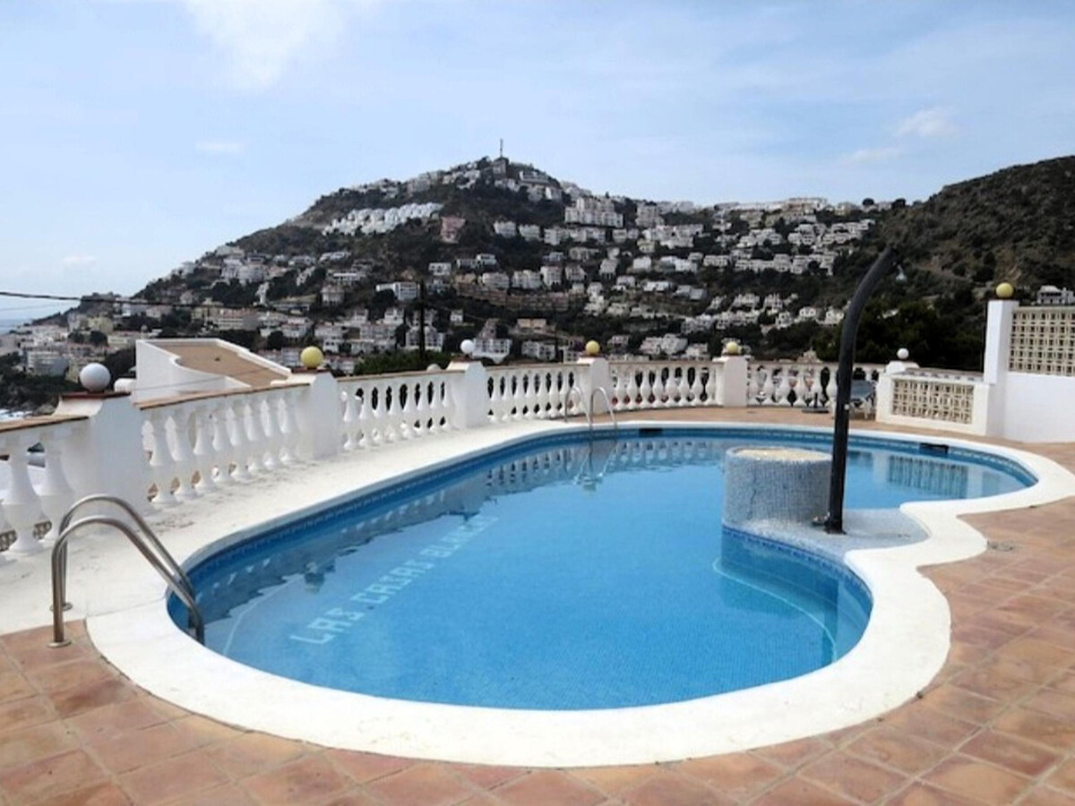 Casa Lavanda, maison 2 chambres à Roses avec piscine - Photo 4