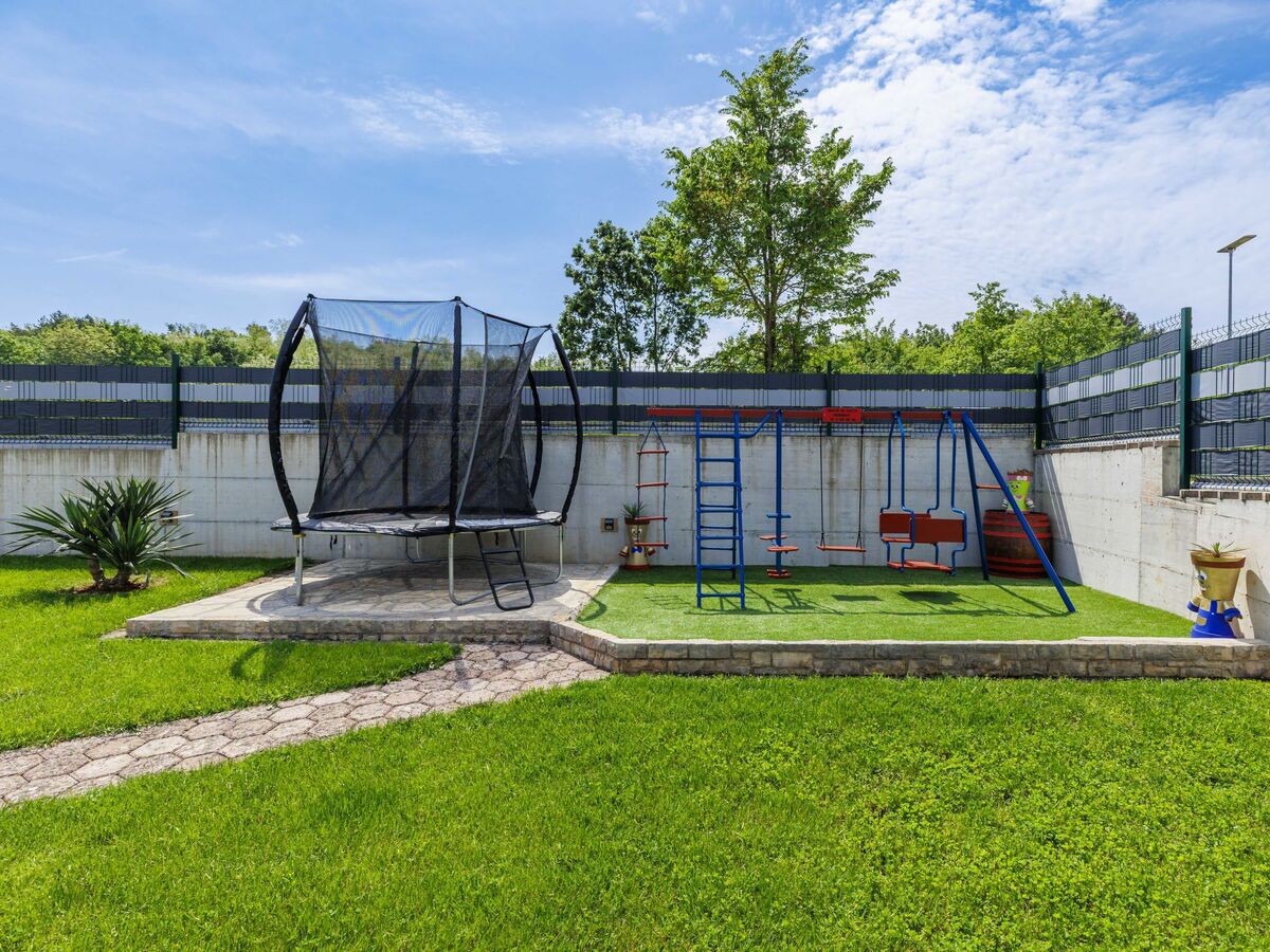 Maison Soriso à Motovun, piscine privée - Photo 3