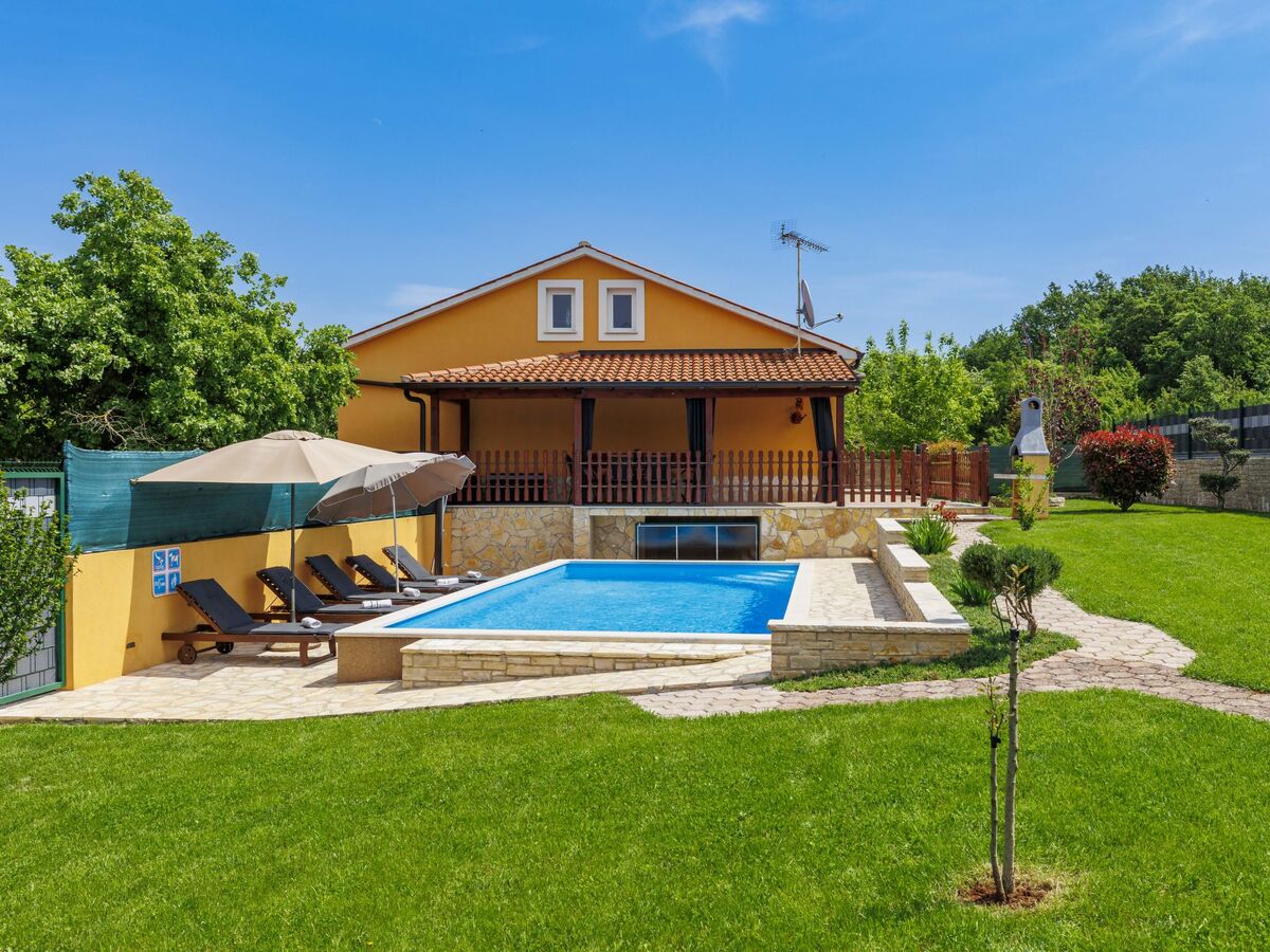 Maison Soriso à Motovun, piscine privée - Photo 18