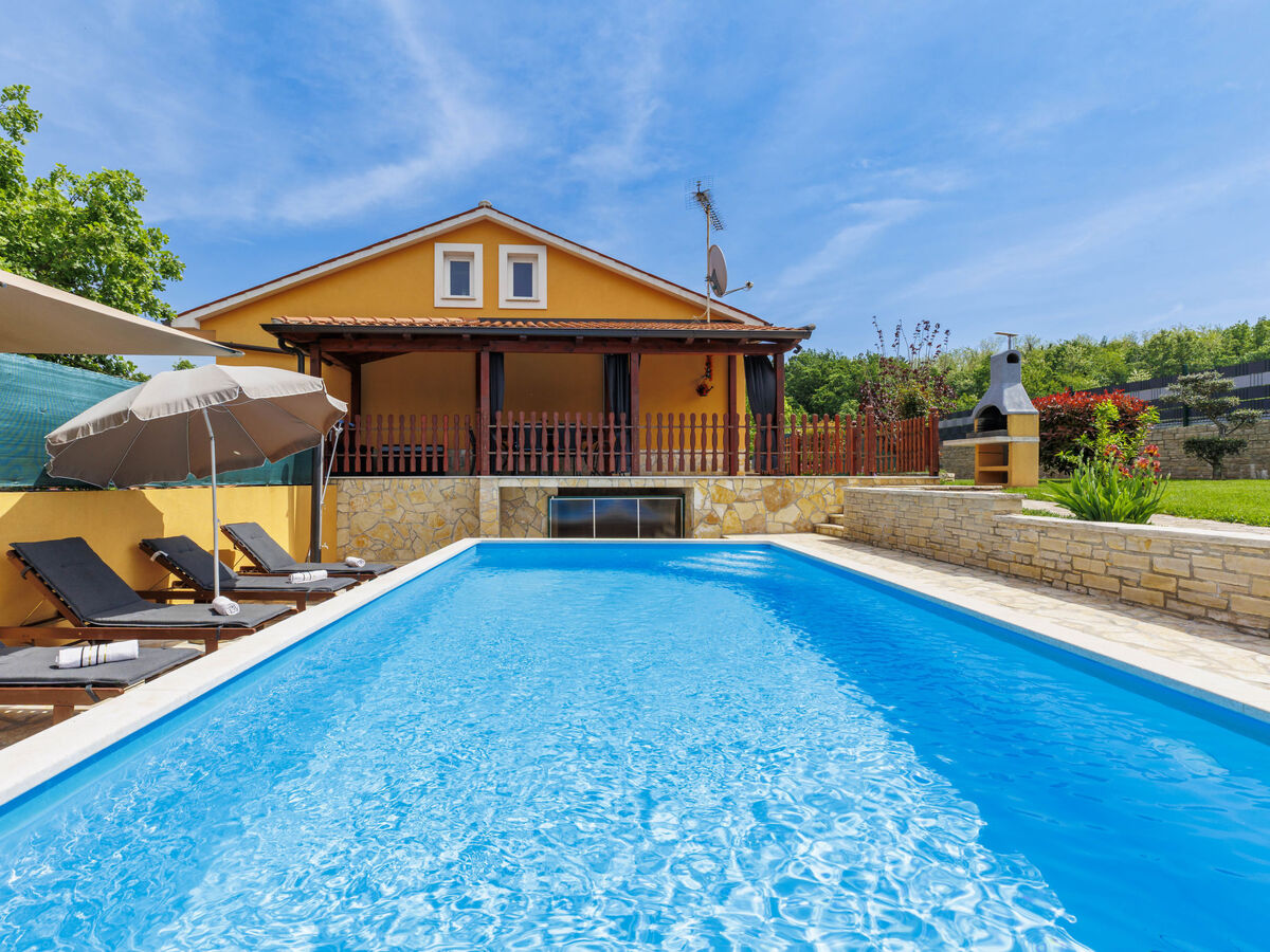 Maison Soriso à Motovun, piscine privée - Photo 26
