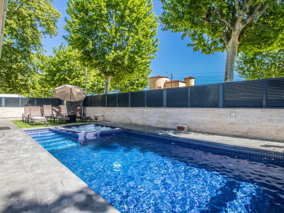 Villa Empuriabrava 5 chambres, piscine chauffable et jacuzzi - Photo 2