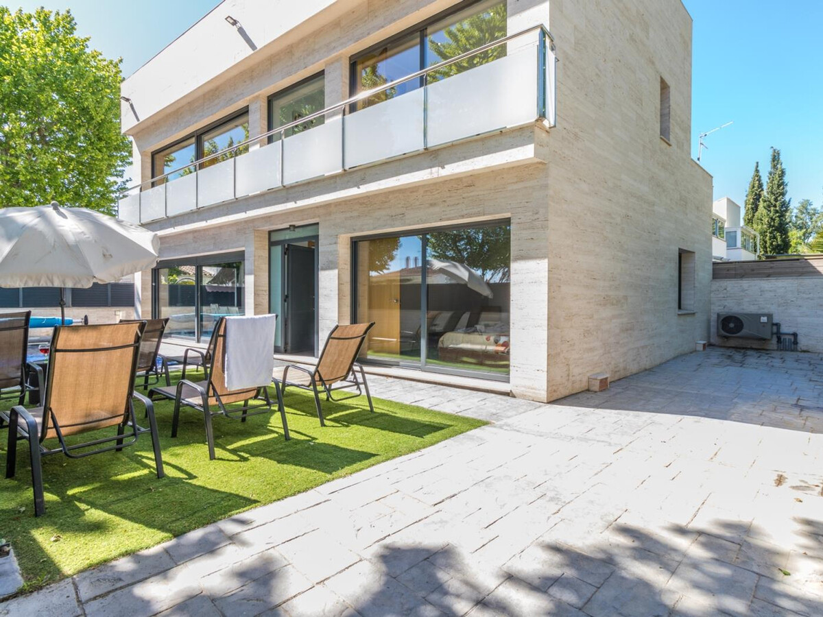Villa Empuriabrava 5 chambres, piscine chauffable et jacuzzi - Photo 6
