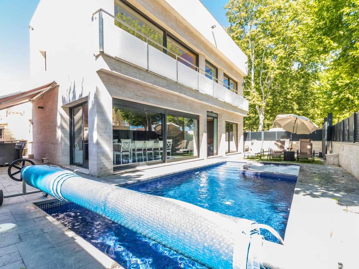 Villa Empuriabrava 5 chambres, piscine chauffable et jacuzzi - Photo 8
