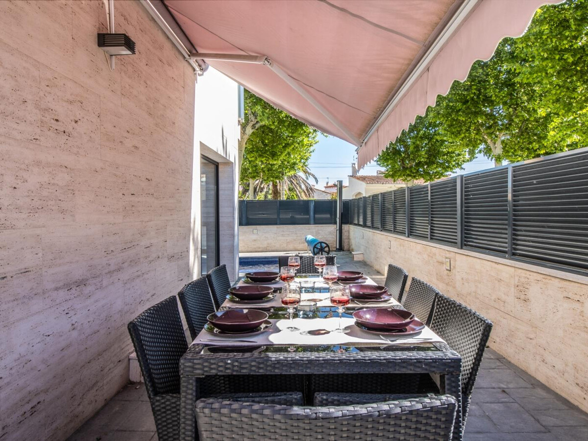 Villa Empuriabrava 5 chambres, piscine chauffable et jacuzzi - Photo 11