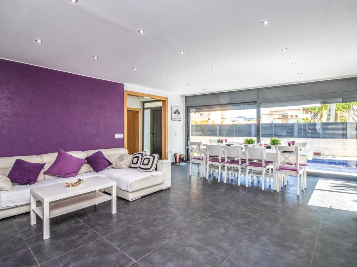 Villa Empuriabrava 5 chambres, piscine chauffable et jacuzzi - Photo 15