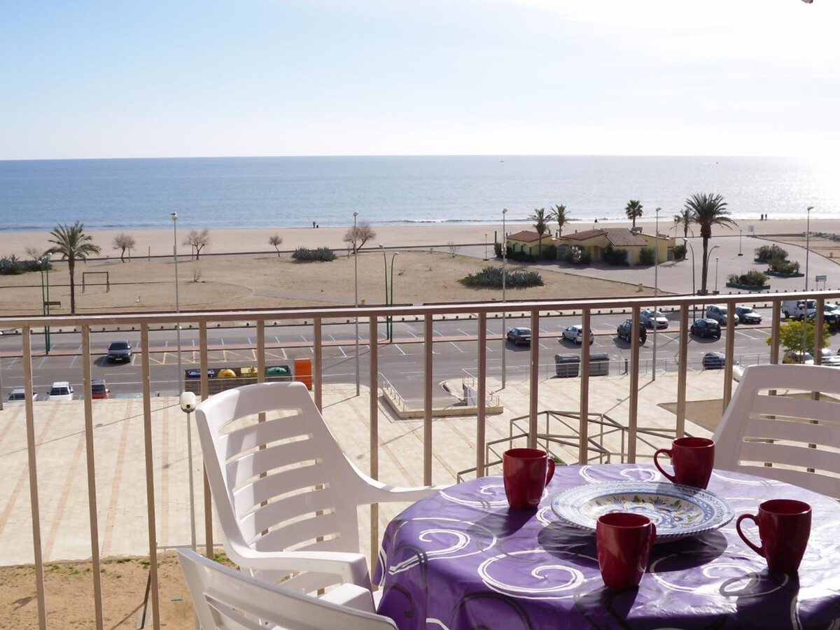 Appartement front de mer avec terrasse à Empuriabrava - Photo 7