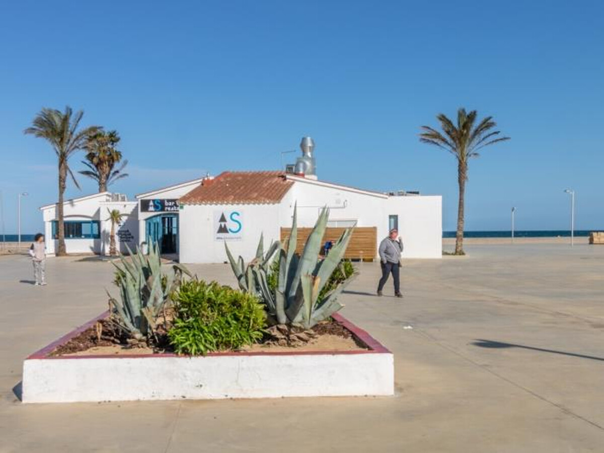 Appartement front de mer avec terrasse à Empuriabrava - Photo 10
