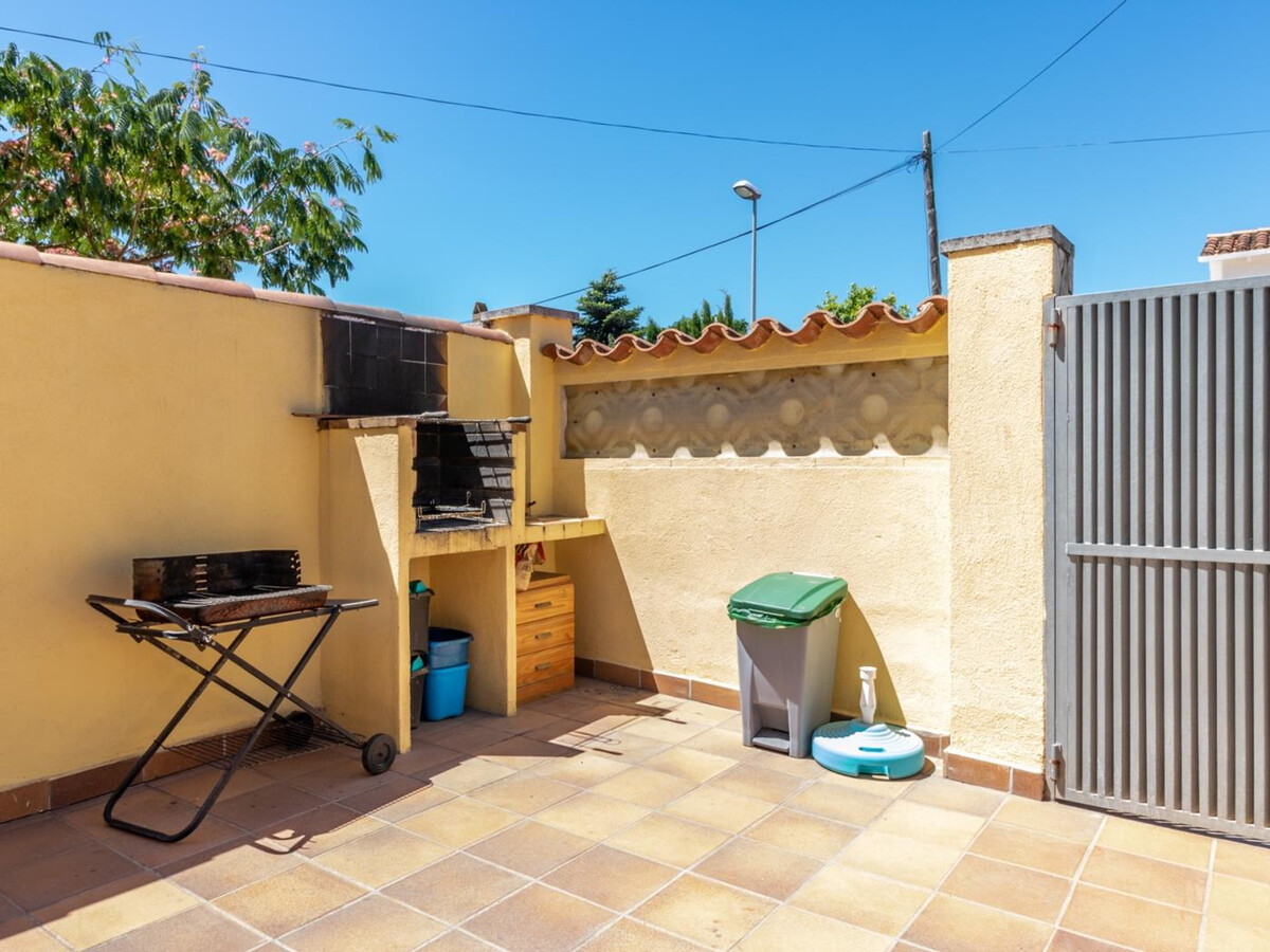 Villa 17 pers, piscine cascade et salle de jeux à Empuriabrava - Photo 23