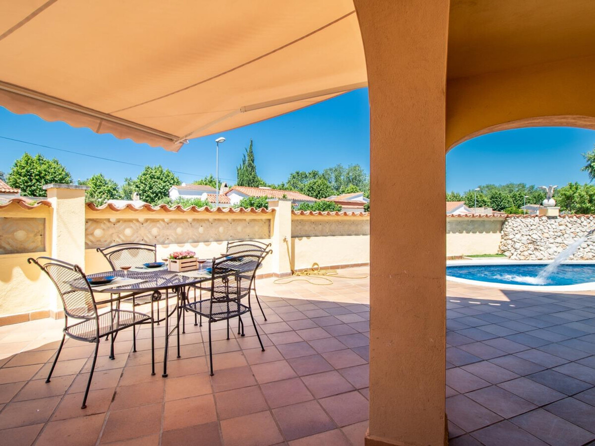 Villa 17 pers, piscine cascade et salle de jeux à Empuriabrava - Photo 25