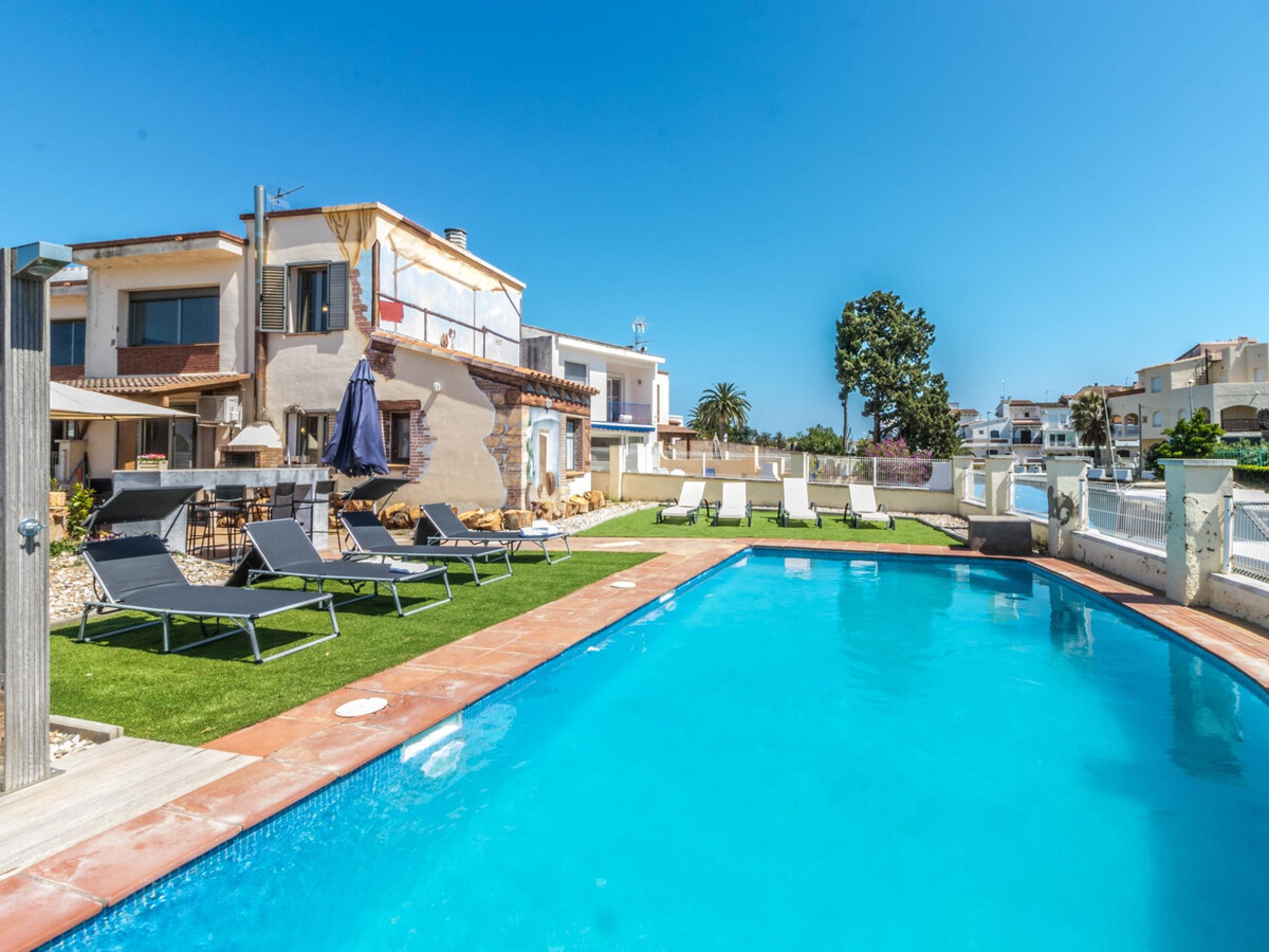 Villa 5 chambres sur canal à Empuriabrava, piscine privée - Photo 8