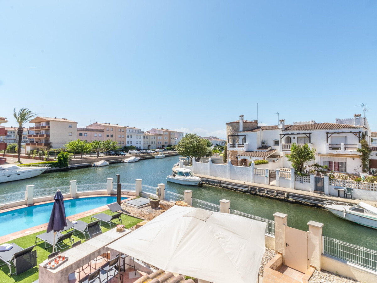 Villa 5 chambres sur canal à Empuriabrava, piscine privée - Photo 14