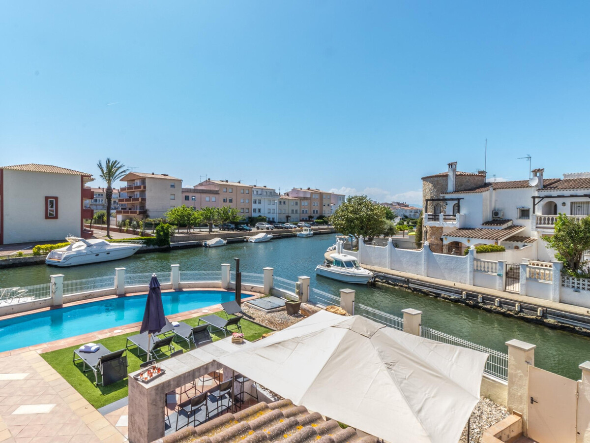 Villa 5 chambres sur canal à Empuriabrava, piscine privée - Photo 15