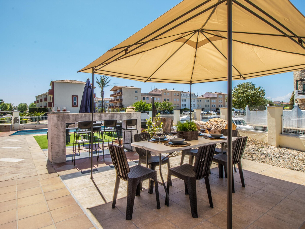 Villa 5 chambres sur canal à Empuriabrava, piscine privée - Photo 17