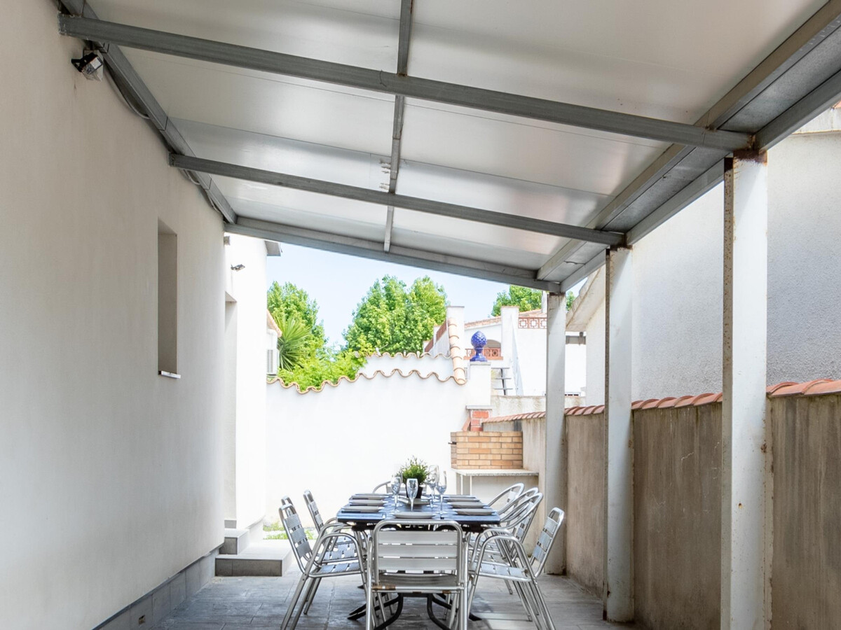 Villa 4 chambres avec piscine chauffée à Empuriabrava - Photo 6