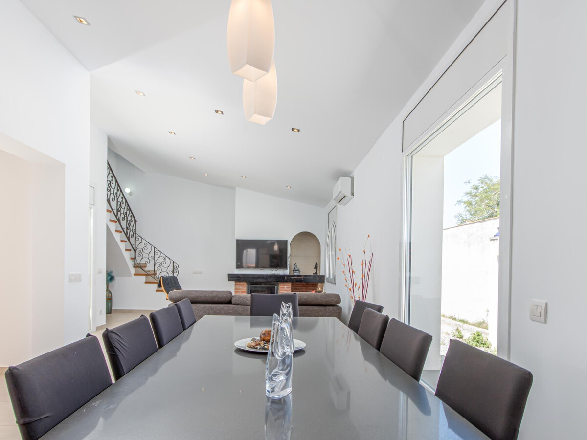 Villa 4 chambres avec piscine chauffée à Empuriabrava - Photo 11