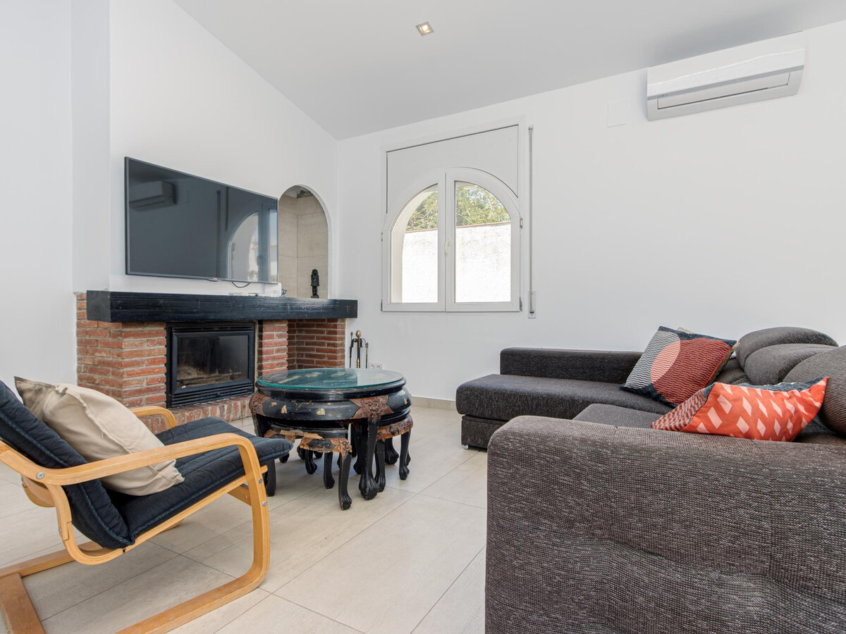 Villa 4 chambres avec piscine chauffée à Empuriabrava - Photo 12