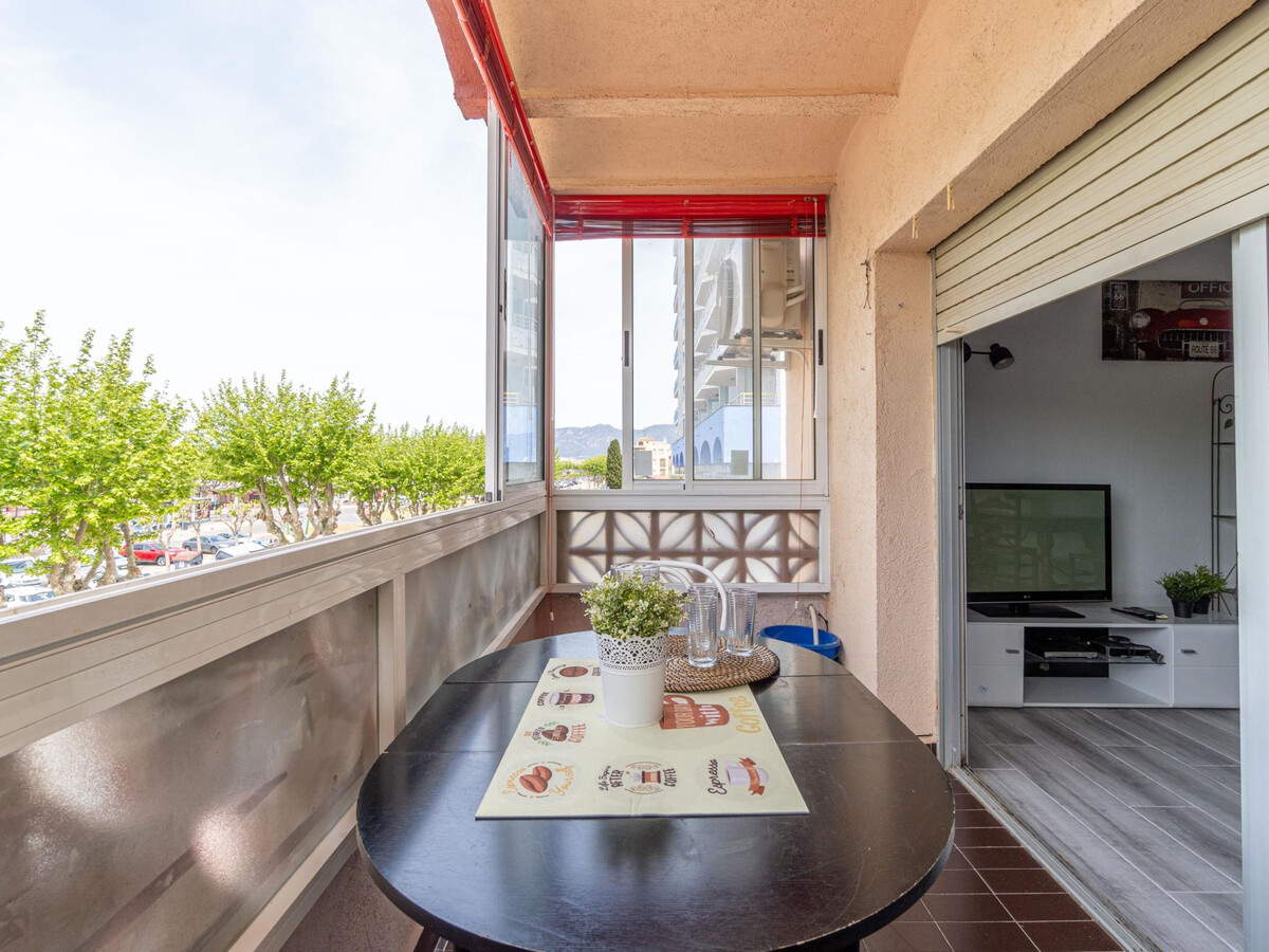Appartement 2 chambres à 200m de la plage, Empuriabrava - Photo 3