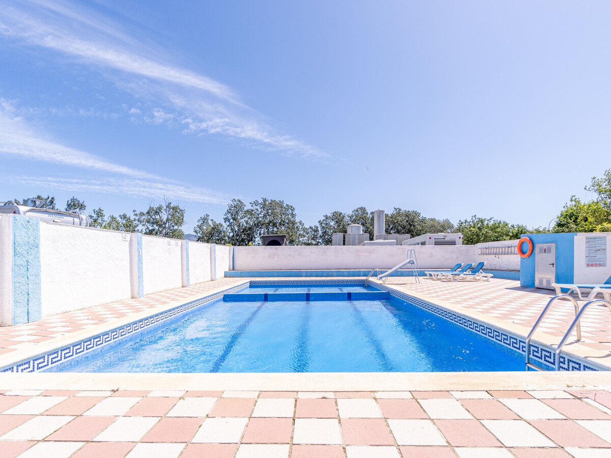 Villa rénovée 6 personnes, terrasse et piscine commune - Photo 1