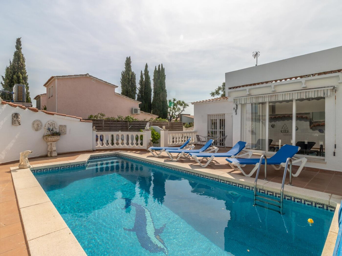 Villa 4 chambres avec piscine chauffée à Empuriabrava - Photo 7