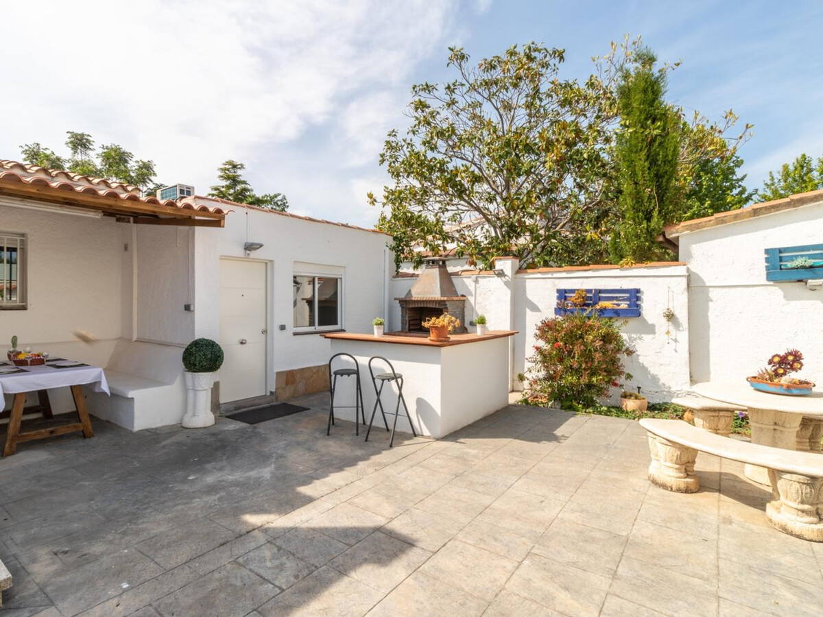 Villa 4 chambres avec piscine chauffée à Empuriabrava - Photo 8