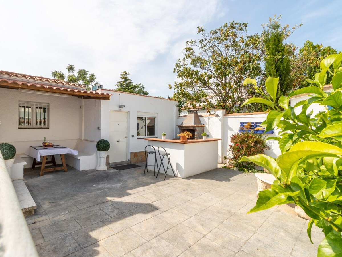 Villa 4 chambres avec piscine chauffée à Empuriabrava - Photo 9