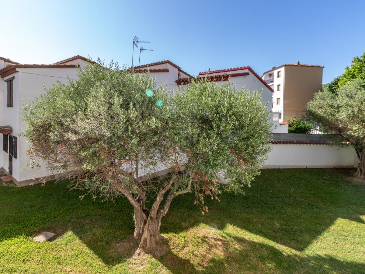 Appartement rénové 1 chambre avec parking à Empuriabrava - Photo 4
