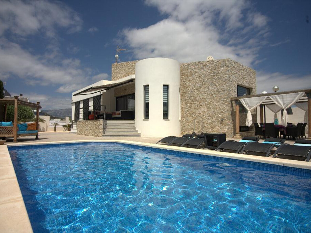Villa 8 personnes Polop : piscine 10x5m, 4 chambres - Photo 1
