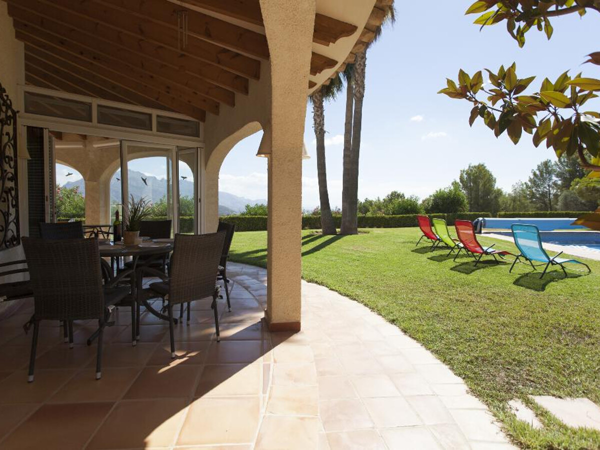 Villa 3 chambres Polop, piscine 9x5m et terrain boisé - Photo 9